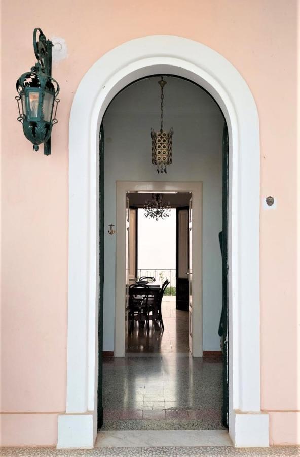 Villa Nel Salento - Ampie Camere E Giardino, Fino A 9 Persone Barbarano del Capo Экстерьер фото