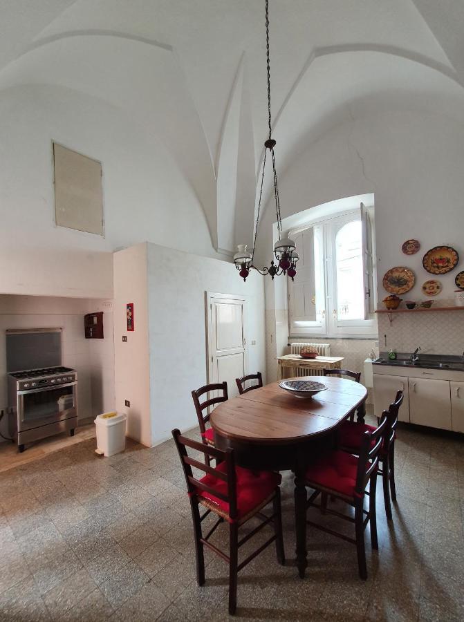 Villa Nel Salento - Ampie Camere E Giardino, Fino A 9 Persone Barbarano del Capo Экстерьер фото